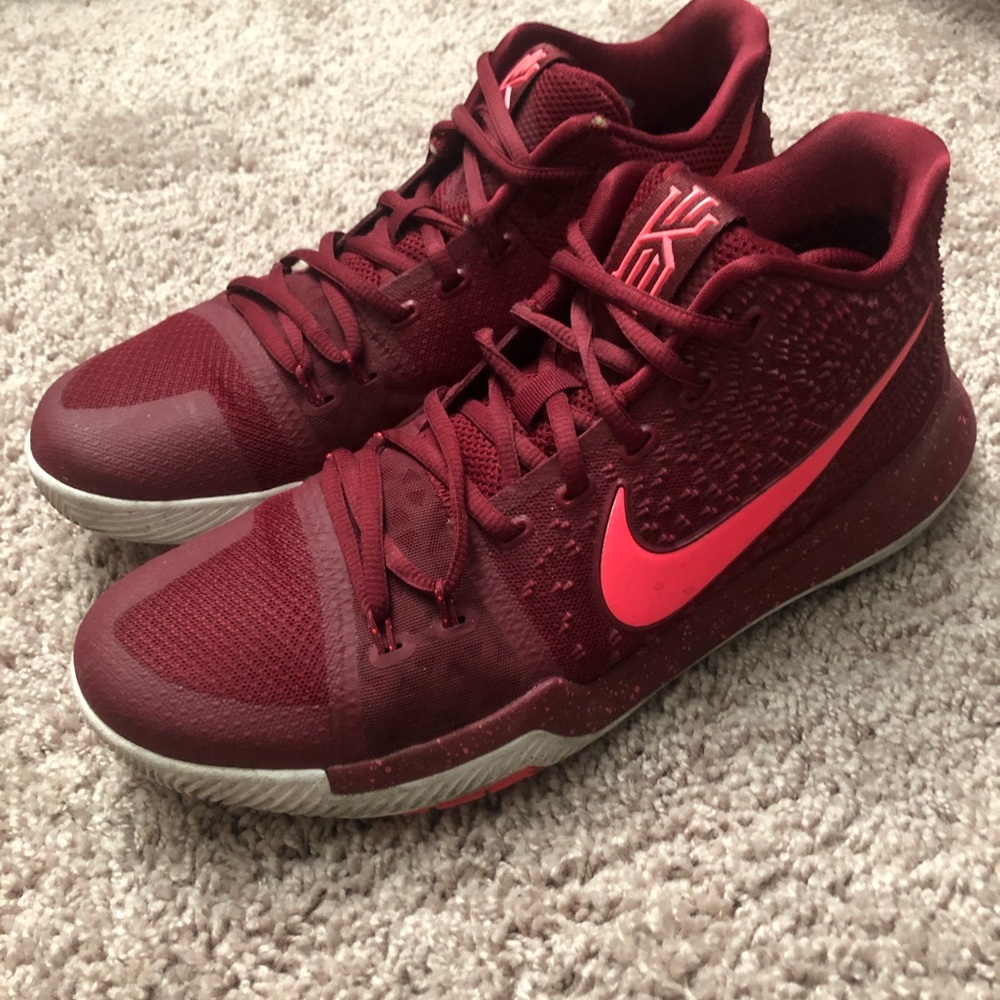 Nike Kyrie 3 Team Red